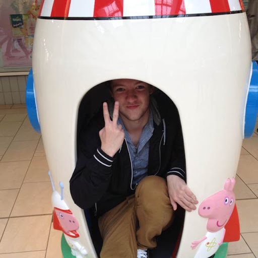 Ryan Fletcher Photo 32