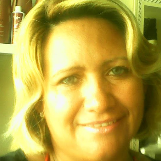 Marcia Holmes Photo 34