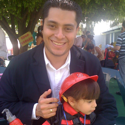 Edwin Contreras Photo 14