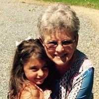 Geraldine Saunders Photo 22