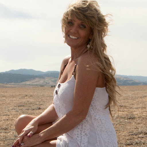 Kim Atkinson Photo 38