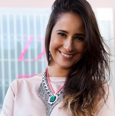 Laura Soares Photo 32