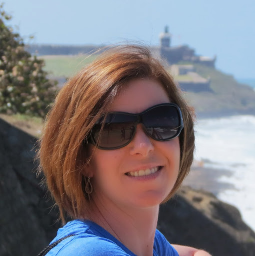 Julie Gonzalez Photo 10