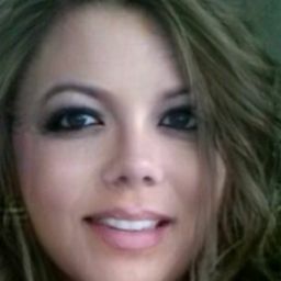 Kari Phillips Photo 9