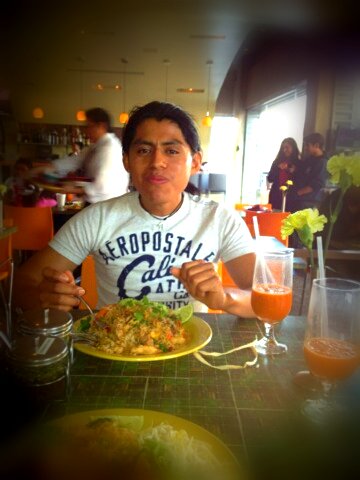Manny Dominguez Photo 30