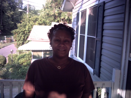 Angela Todd Photo 11