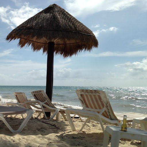 Victoria Edwards Photo 31