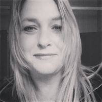 Jennifer Kyle Photo 38