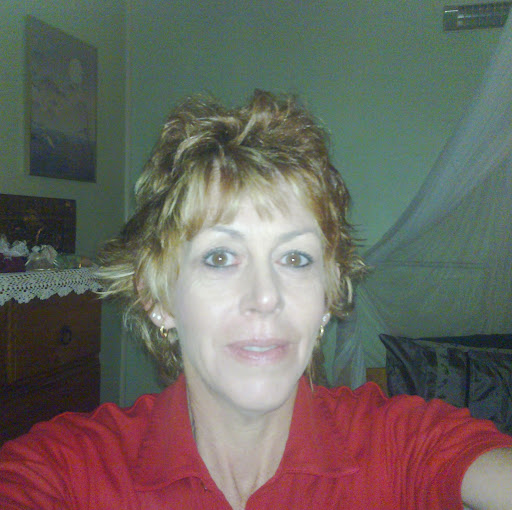 Julie Mercer Photo 24