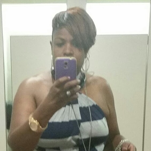 Linda Mitchell Photo 27