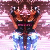 Renata Scott Photo 19