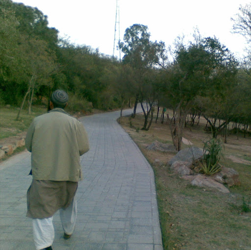 Moin Ahmed Photo 12