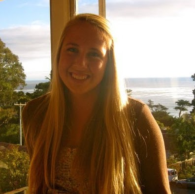 Melissa Lloyd Photo 26