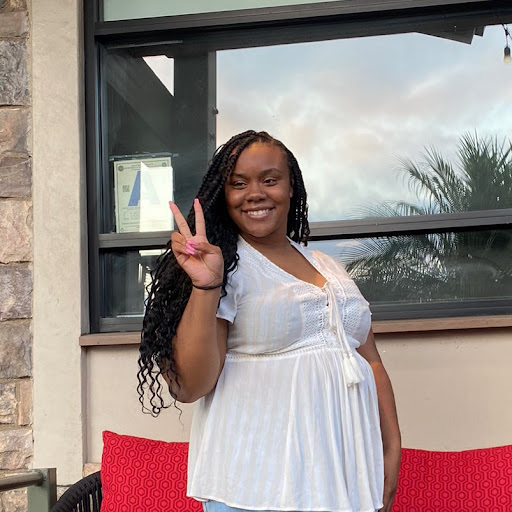 Erica Richardson Photo 34