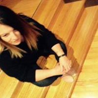 Angela Larkin Photo 16