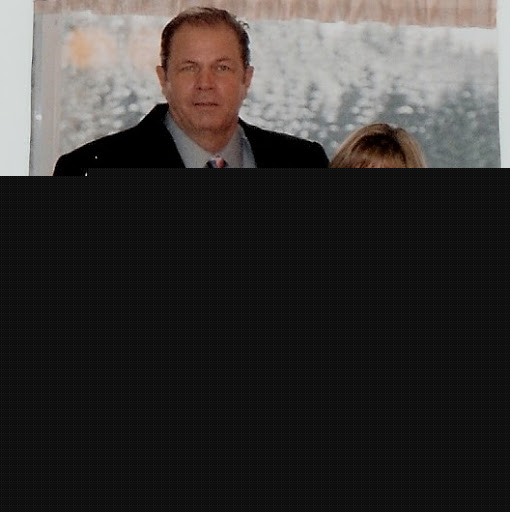 Lisa Holliday Photo 36