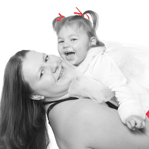 Julie Schuster Photo 11