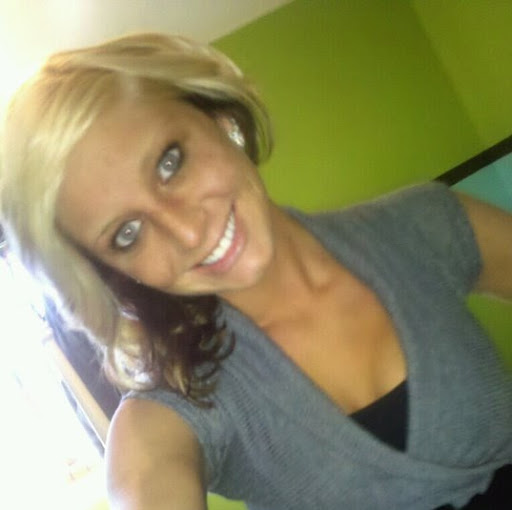 Lindsey Cook Photo 30