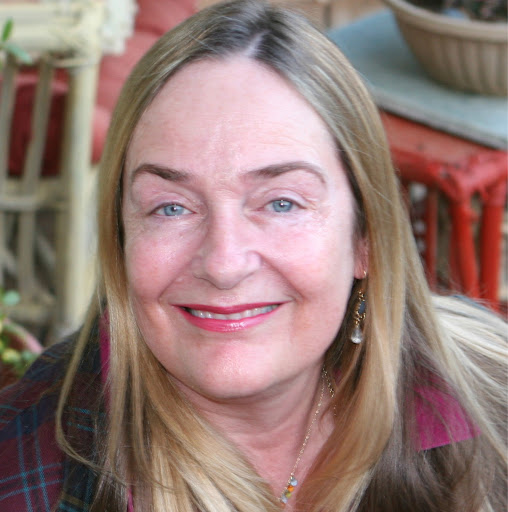 Julie Siegel Photo 32