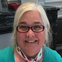 Suzanne Lind Photo 13