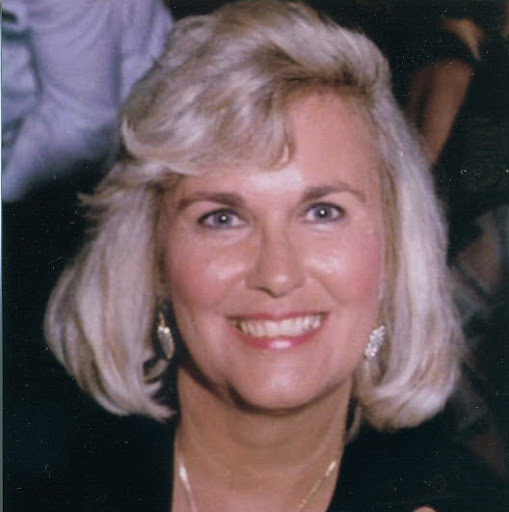 Lois Greene Photo 21