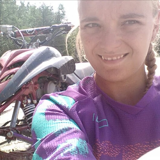 Cindy Landry Photo 13