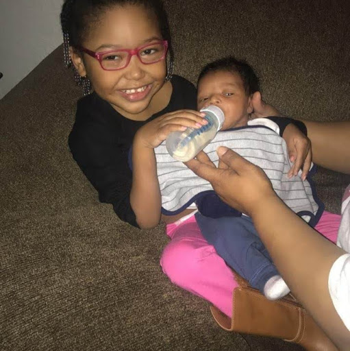 Michelle Briggs Photo 27