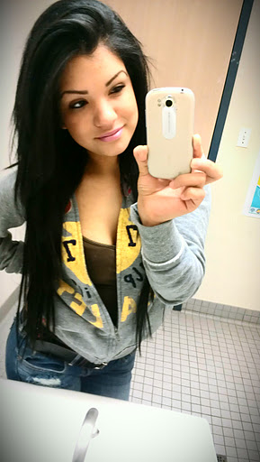 Jasmine Reyes Photo 27
