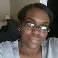 Stephanie Glover Photo 22