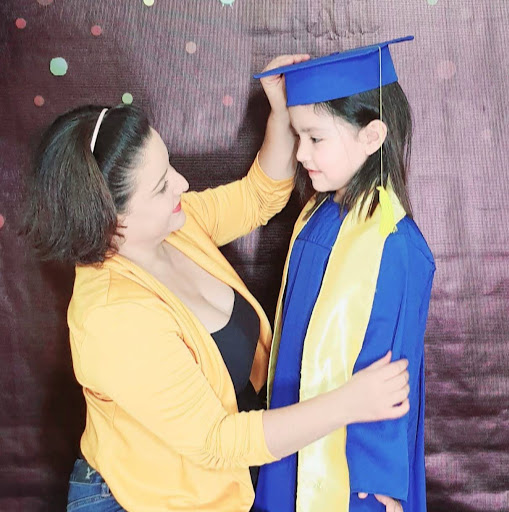 Cynthia Mejia Photo 20