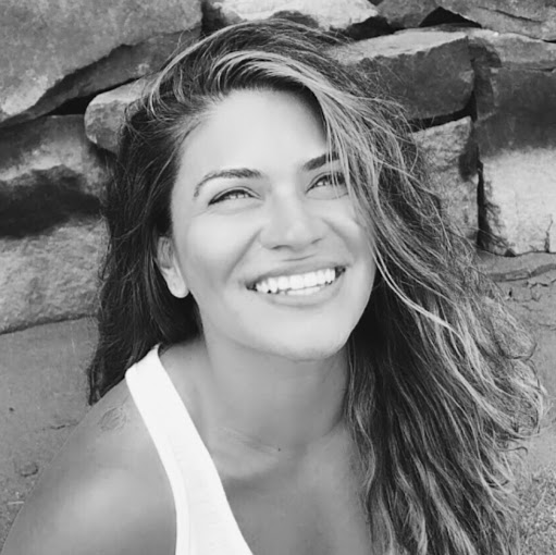 Julie Duarte Photo 30