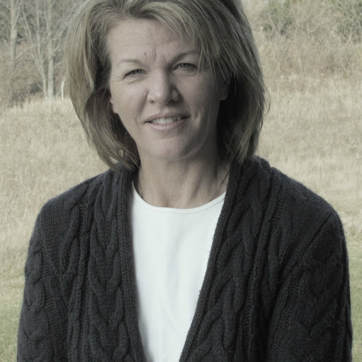 Catherine Peters Photo 42