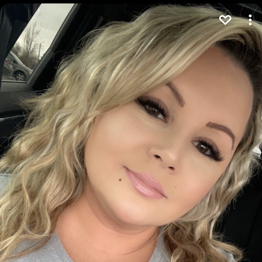 Stephanie Hayden Photo 37