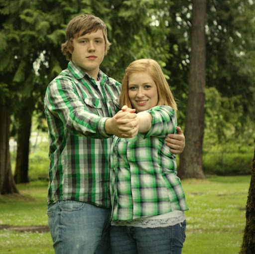 Emily Phillips Photo 10