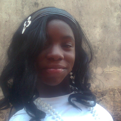 Daphne Anderson Photo 19