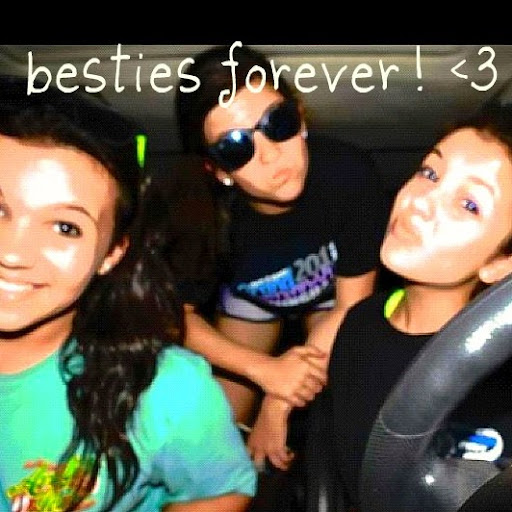 Hollie Nelson Photo 4