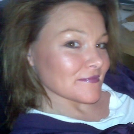Jennifer Adams Photo 35
