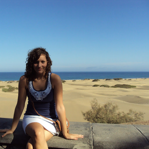 Judith Serrano Photo 20