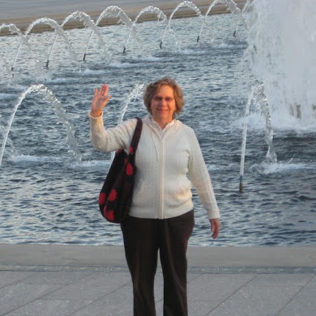 Suzanne Perry Photo 45