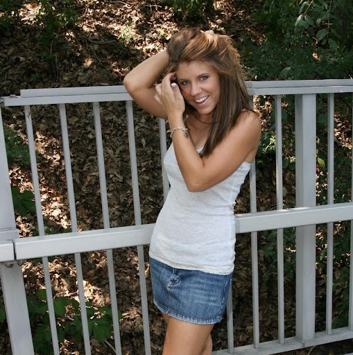 Jennifer Woodson Photo 40