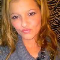 Laura Boone Photo 17