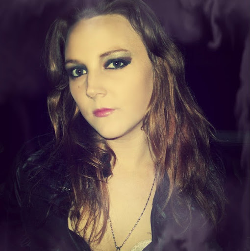 Stephanie Sheehan Photo 22