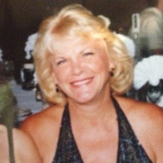 Victoria Kramer Photo 14