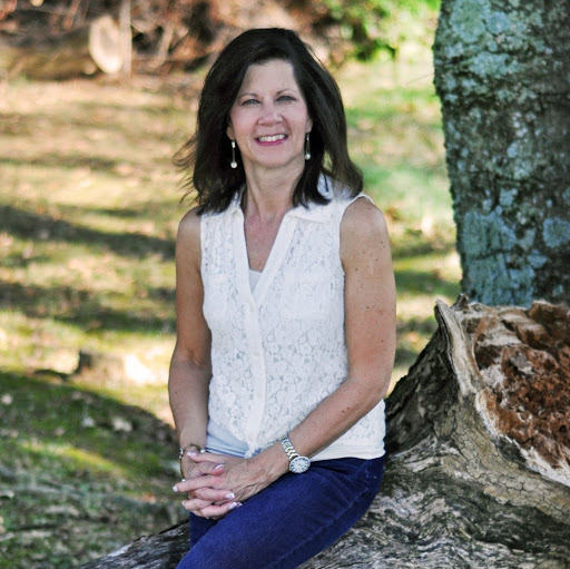 Donna Yates Photo 12