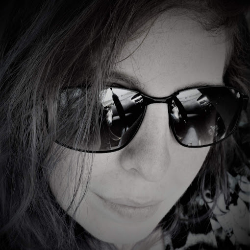 Hannah Rhodes Photo 22