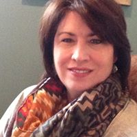 Elizabeth Thurman Photo 7