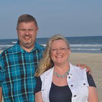 Julie Demuth Photo 13