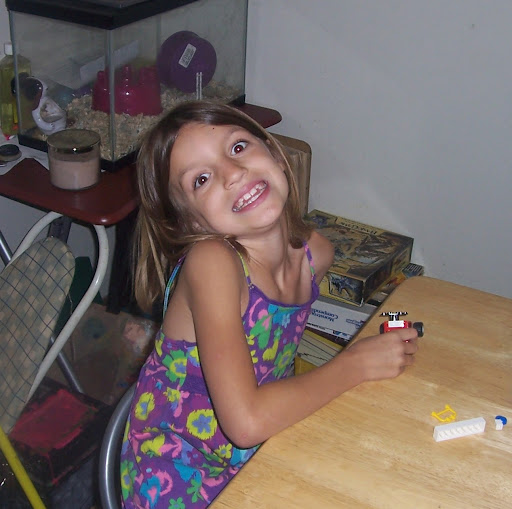 Elizabeth Kuhn Photo 38