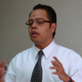 Julio Velazquez Photo 1