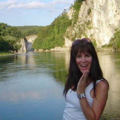 Sara Darby Photo 3
